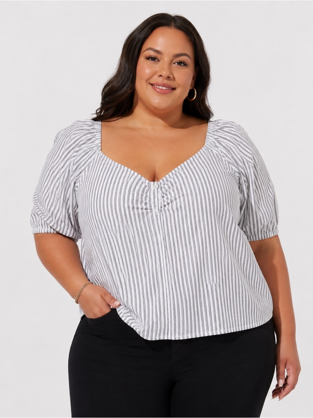 Torrid Size 4 Womens Top Gray Striped #0204